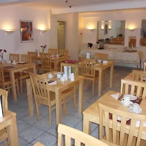 ** Hotel Leeson Downtown Ireland